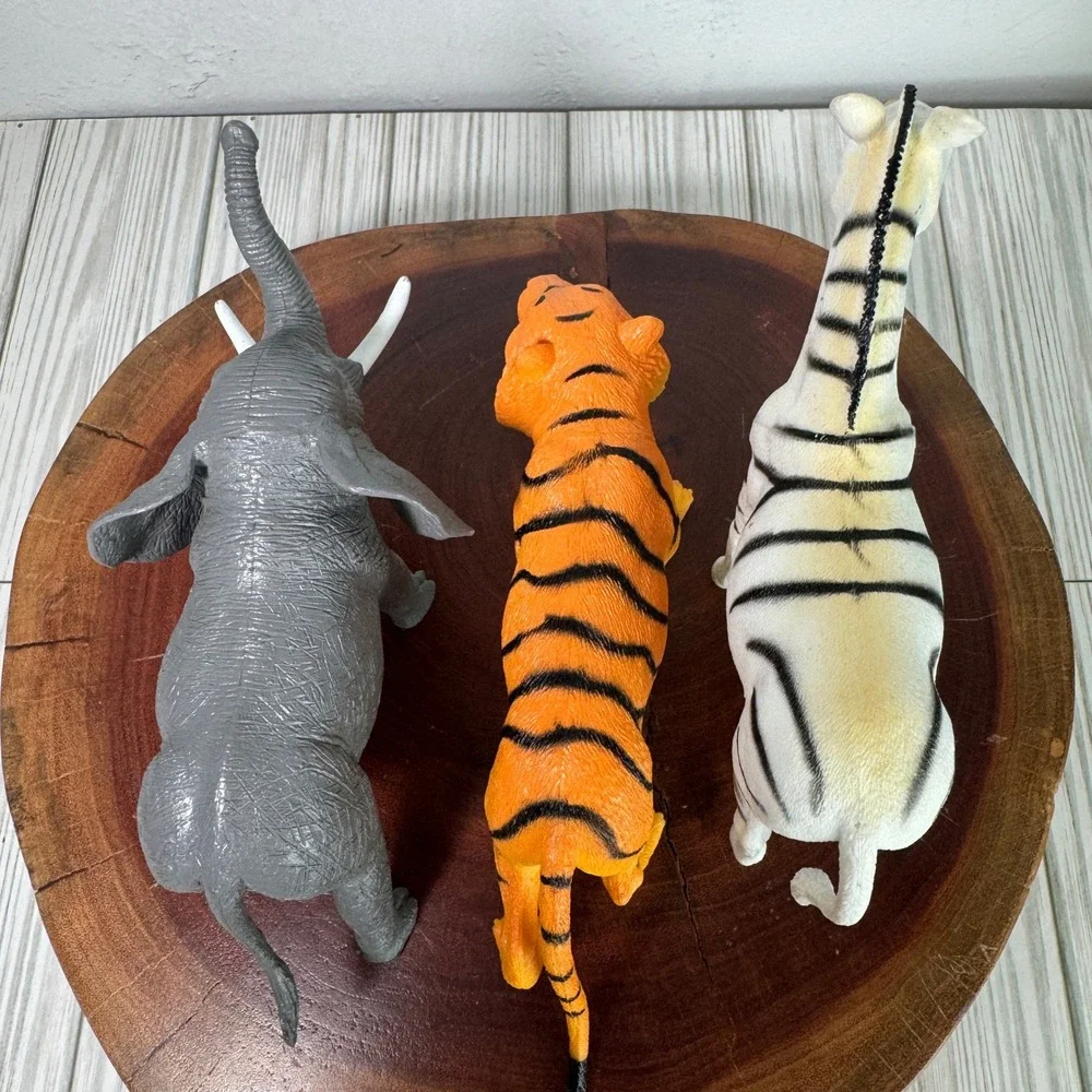 Safari Animal Toy Figures Set‎ Elephant Tiger Zebra Plastic Wildlife 3 Piece Lot